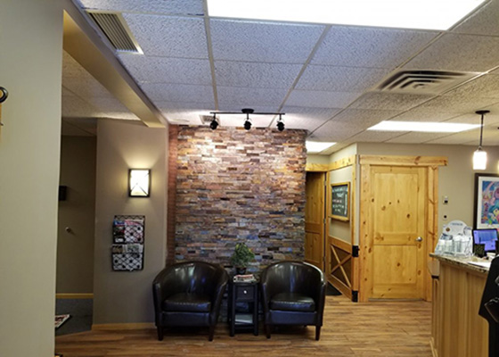 Chiropractor Cottage Grove MN Entrance